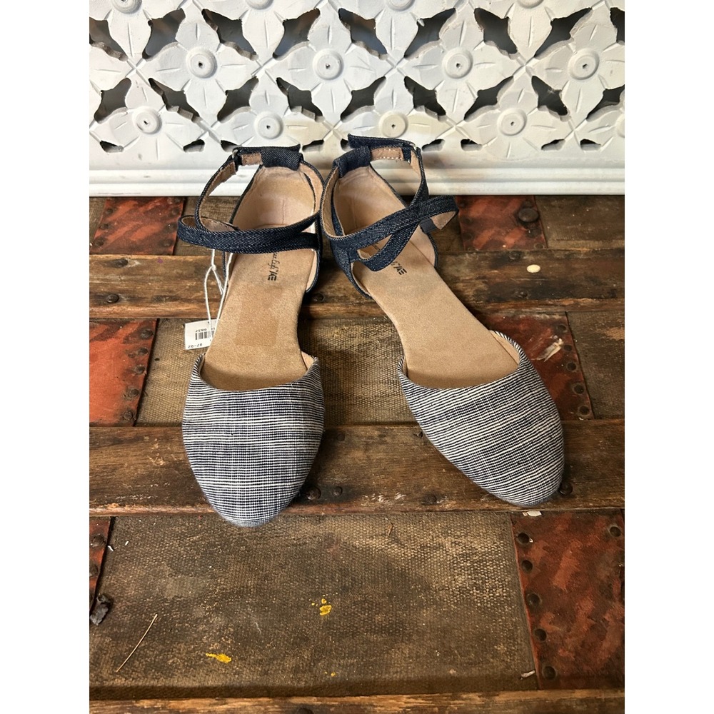 American Eagle AE Striped Ankle Strap Flats Blue White‎ Denim dOrsay Size 4